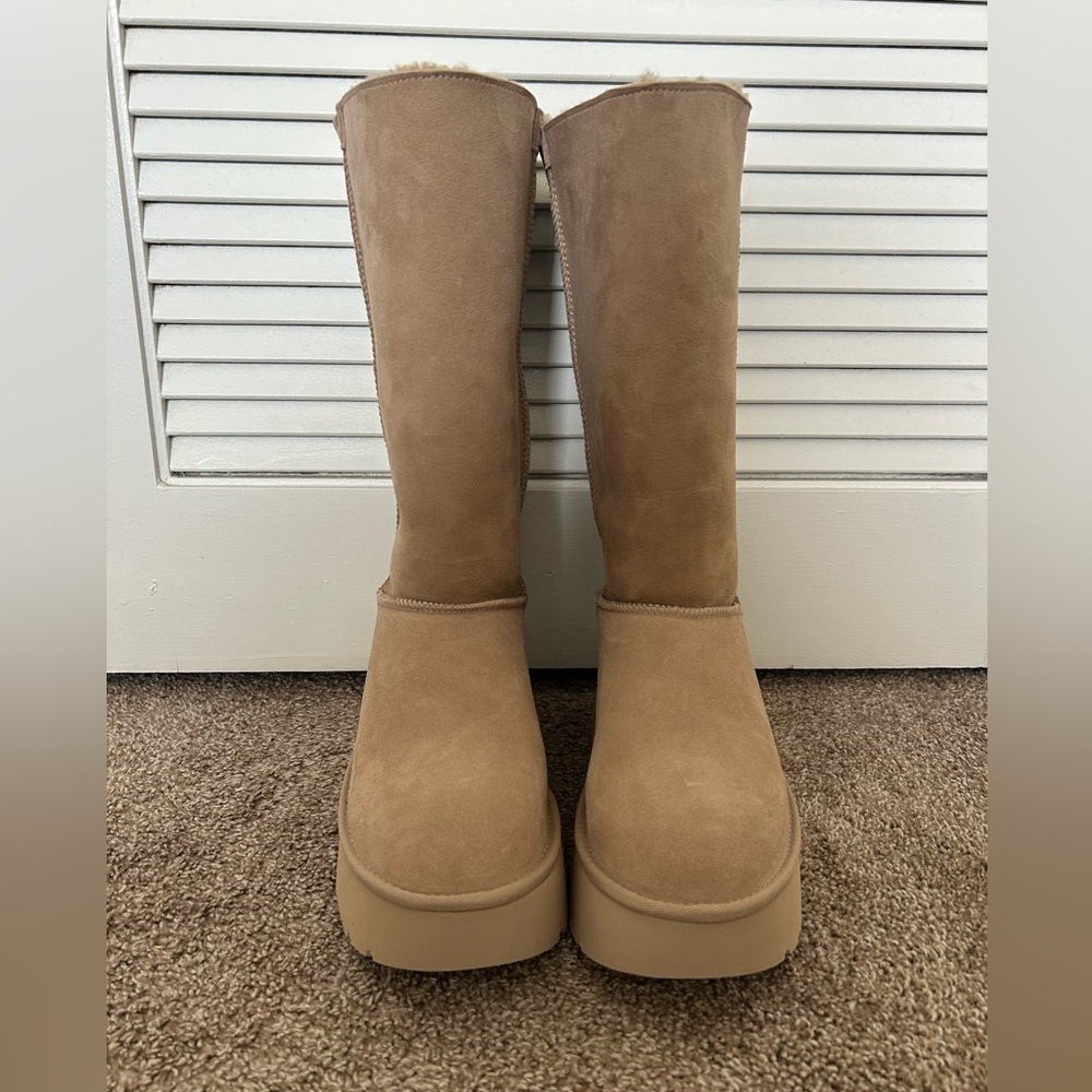 UGG Women's Classic New Heights Genuine Shearling Cuffable Boots - Picture 8 of 9